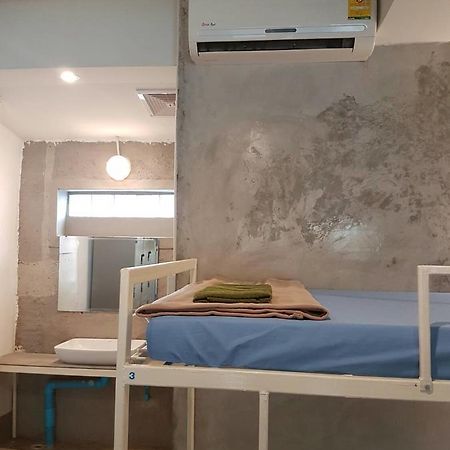 פאי Shut Eye Party Hostel (Adults Only) מראה חיצוני תמונה